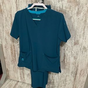 Carhartt Womens Scrub Set size L